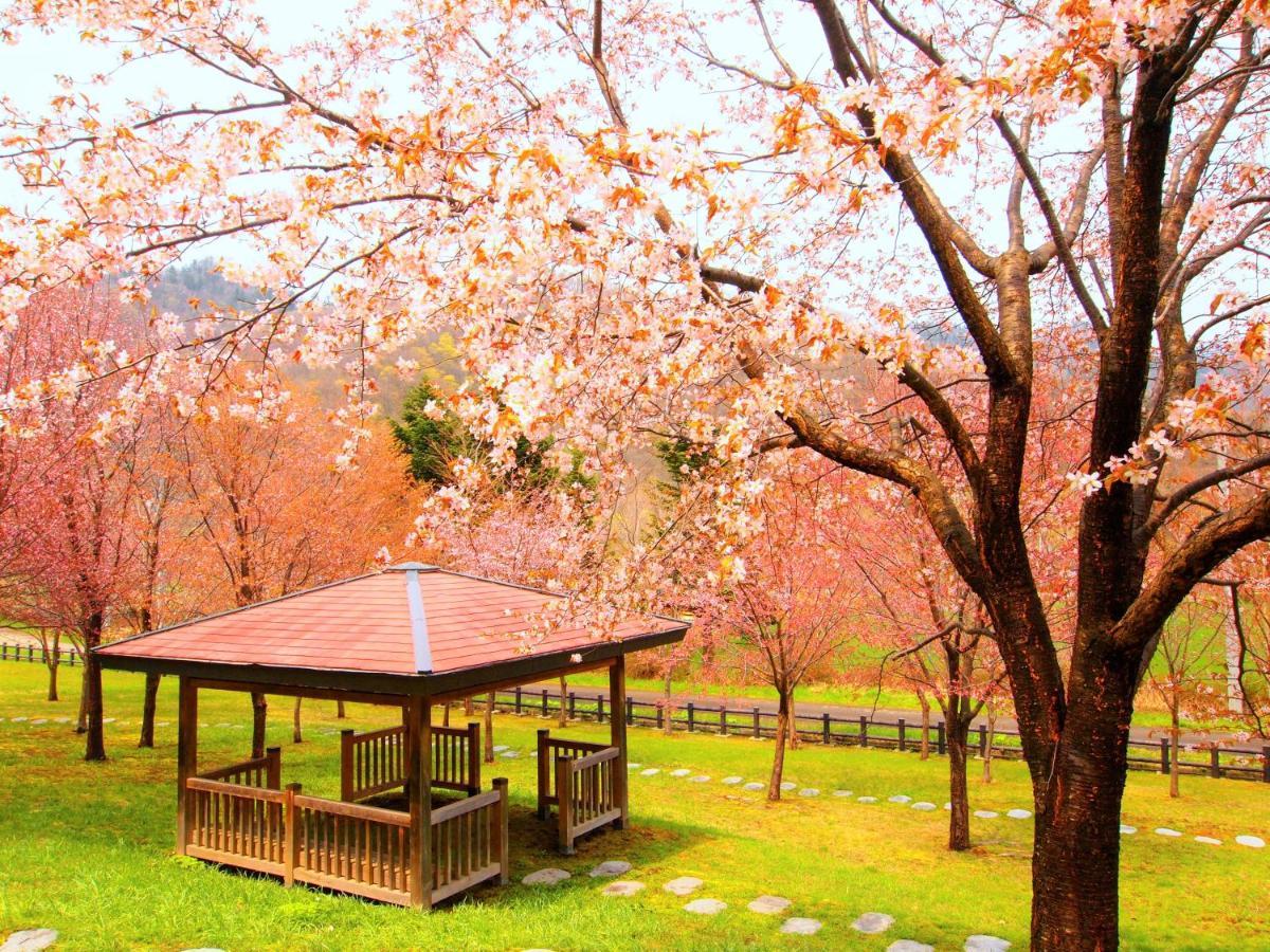 Shikishima Jozankei Bettei Hotel Sapporo Bagian luar foto